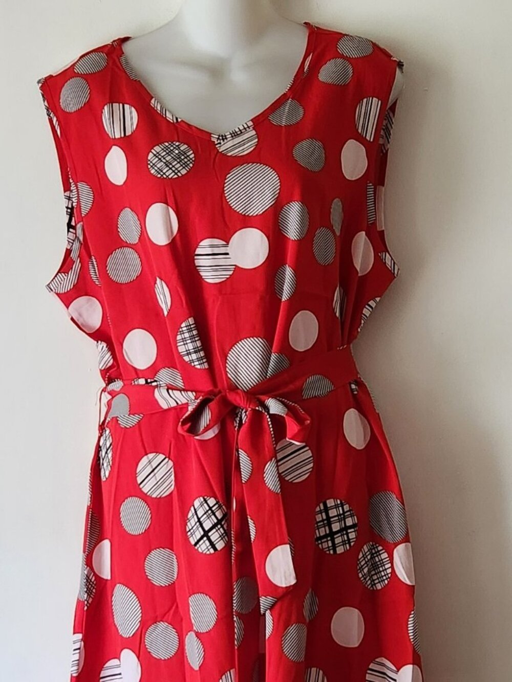 Cute polka dot dress sz 1X red black white VGUC